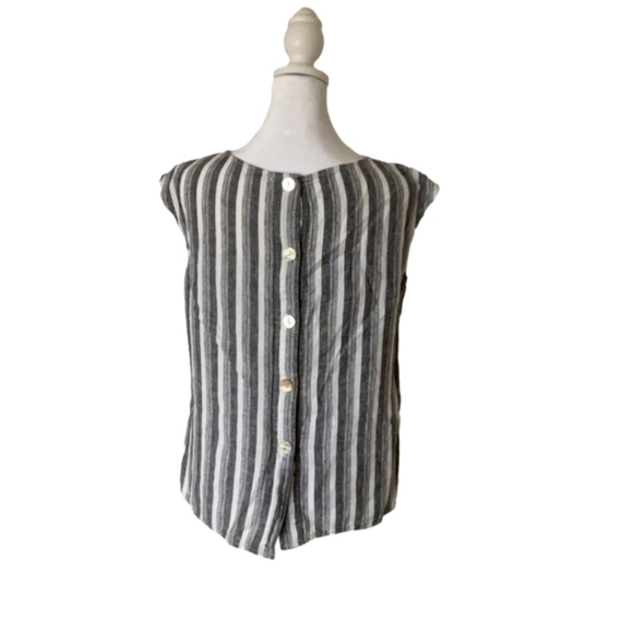 Max Studio Sleeveless Blouse - Picture 7 of 10